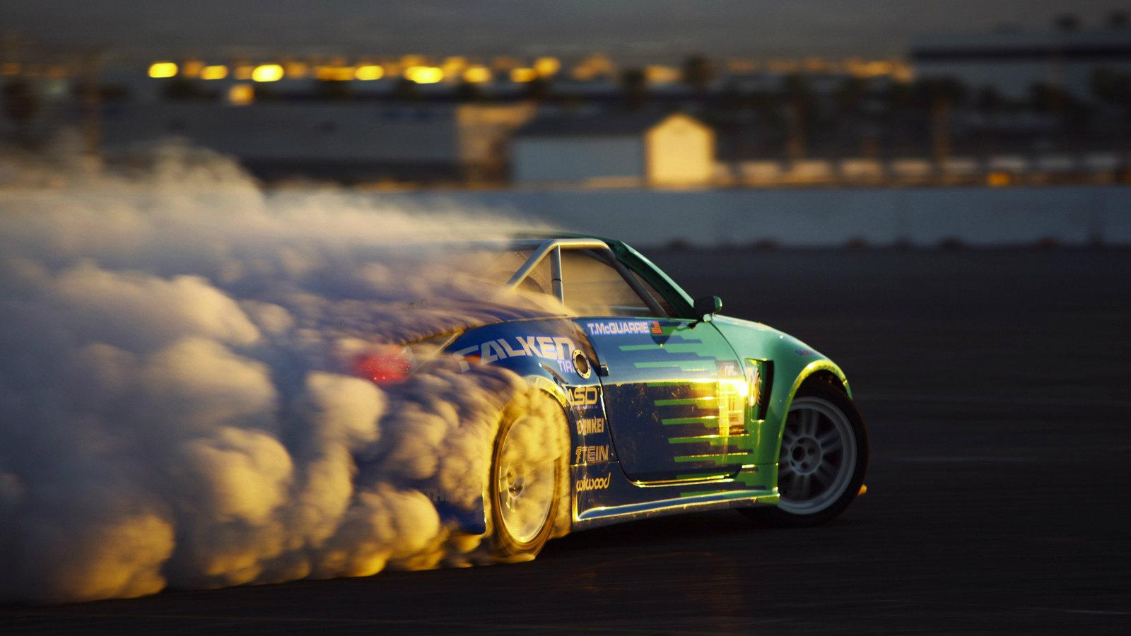 Ελεγχόμενη Πλαγιολίσθηση με πισωκίνητο ή με τετρακίνητο?