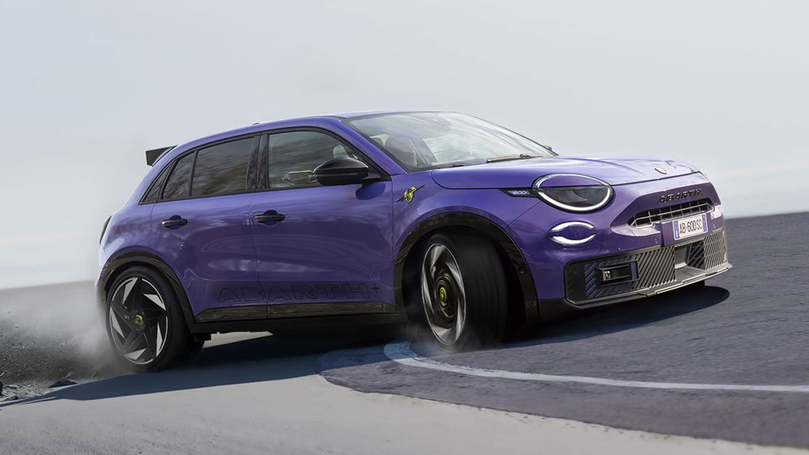 Abarth 600e: Αποκαλύφθηκε το ισχυρότερο Abarth που έγινε ποτέ!