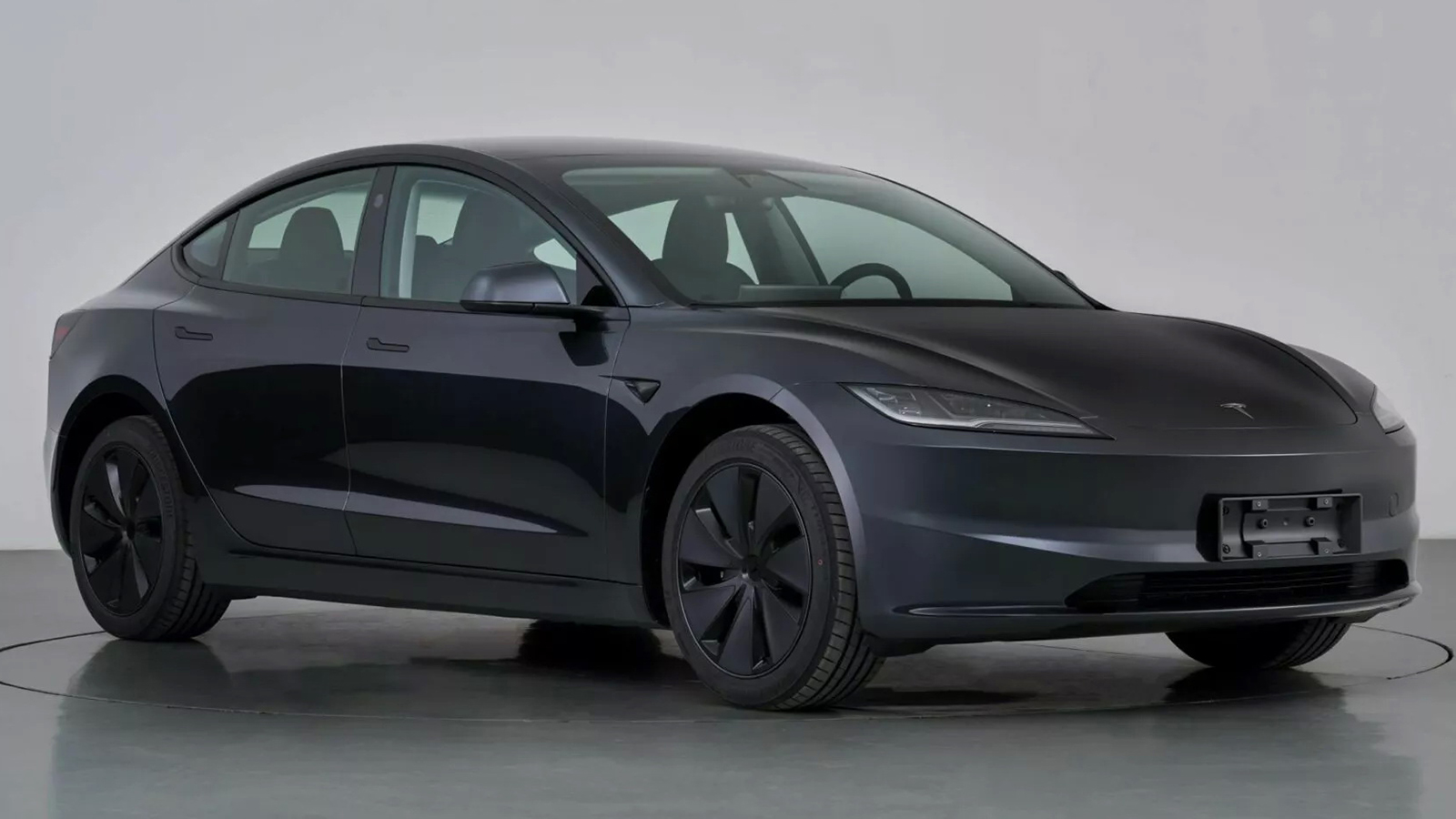 Tesla: Νέα έκδοση του Model 3 με 830 χλμ. αυτονομία
