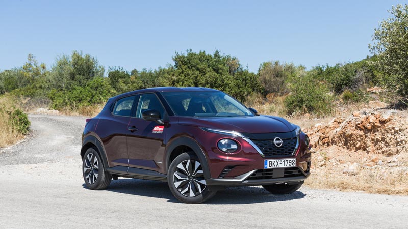 Εξωτερικά το Nissan Juke έχει διατηρήσει το σχεδιαστικό DNA του προκατόχου του, αλλά πλέον οι καμπύλες που γνωρίσαμε στην πρώτη γενιά είναι παντρεμένες με έντονες ακμές.