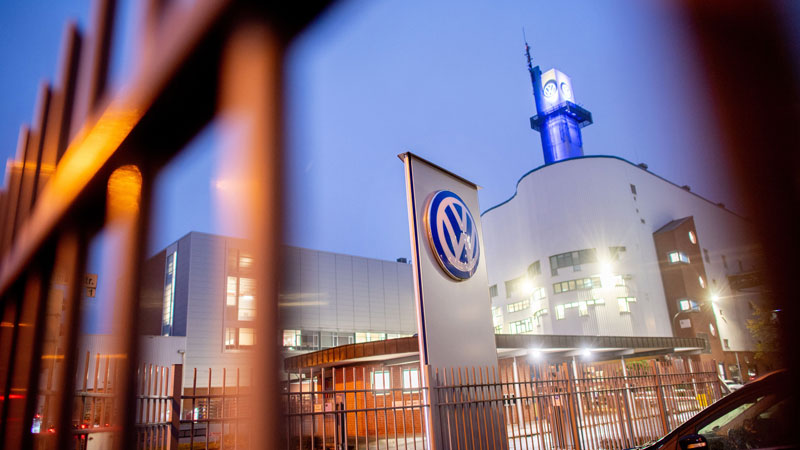 Κινέζοι θέλουν να αγοράσουν εργοστάσια της VW στη Γερμανία