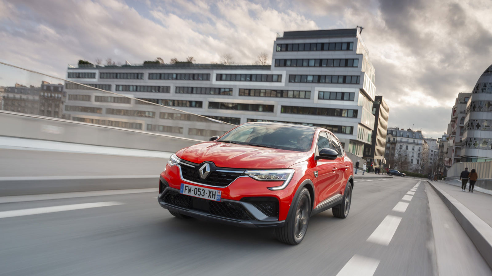 «Πατάει» στην Ευρώπη το νέο Renault Arkana