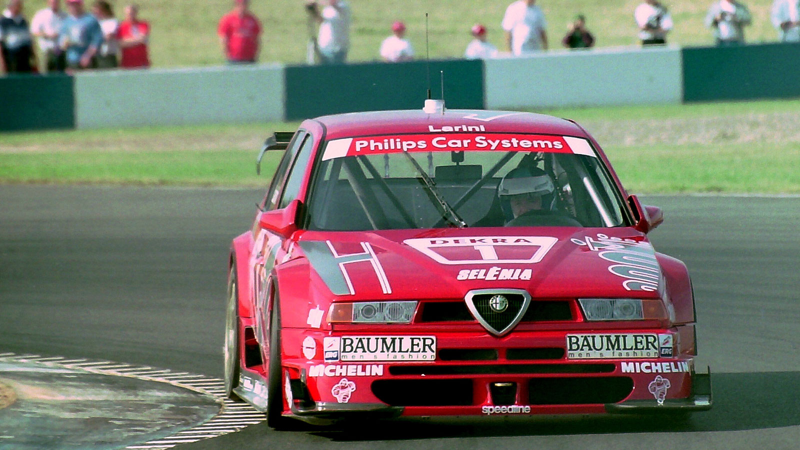 Η επιτυχία της Alfa Romeo 155 στους αγώνες