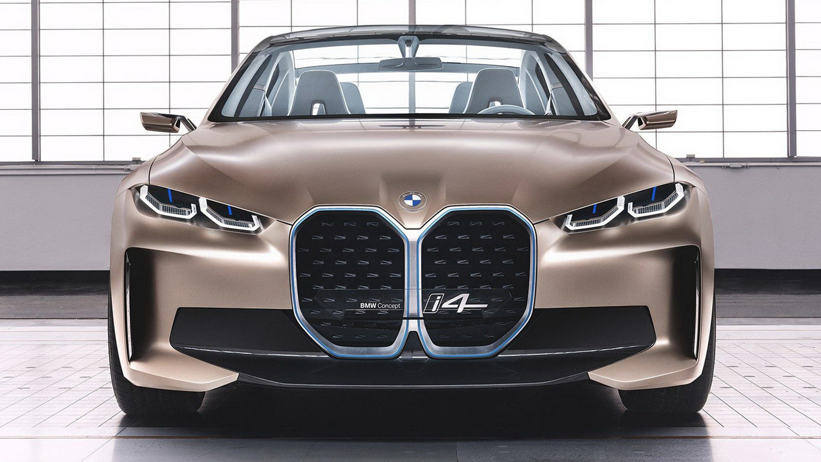 Η BMW προχωρά σε αύξηση των ηλεκτρικών της μοντέλων