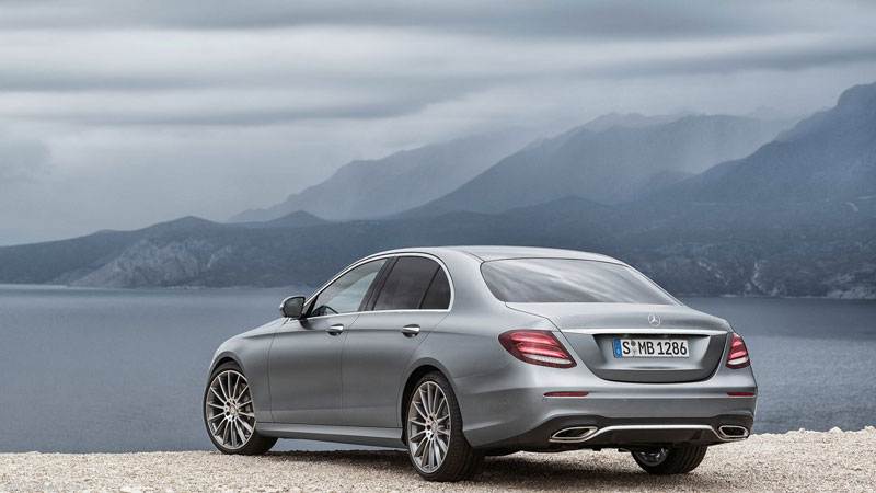 Mercedes E 220d 4ετίας με 146.000 χλμ: Αξίζει σαν μεταχειρισμένο;