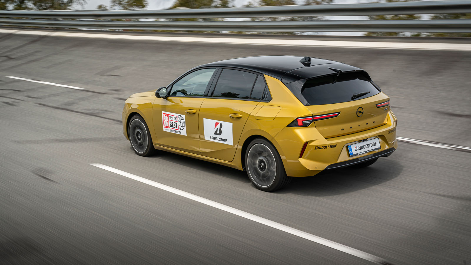 Οδηγήσαμε το εντυπωσιακό Opel Astra Plug-In hybrid με 180 PS