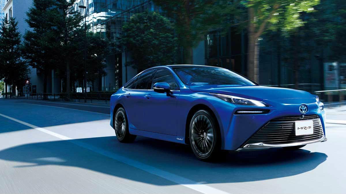 Μπαταρίες στερεού τύπου: Επανάσταση με το νέο SUV της Toyota