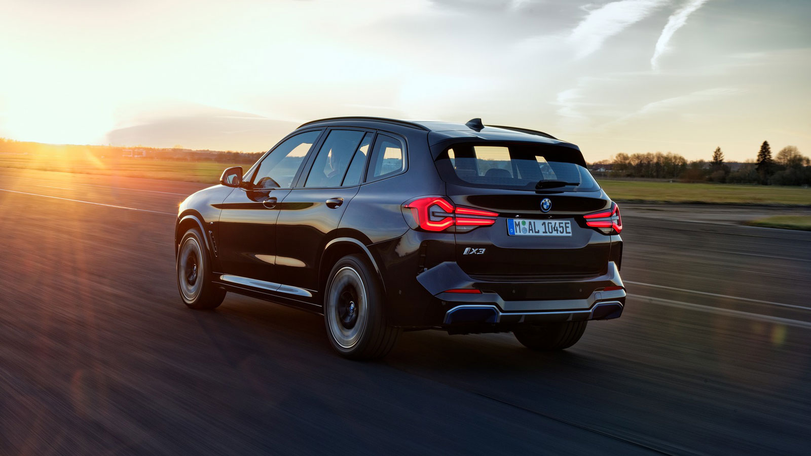 Νέο design και αναβαθισμένο εσωτερικό στην facelifted BMW iX3