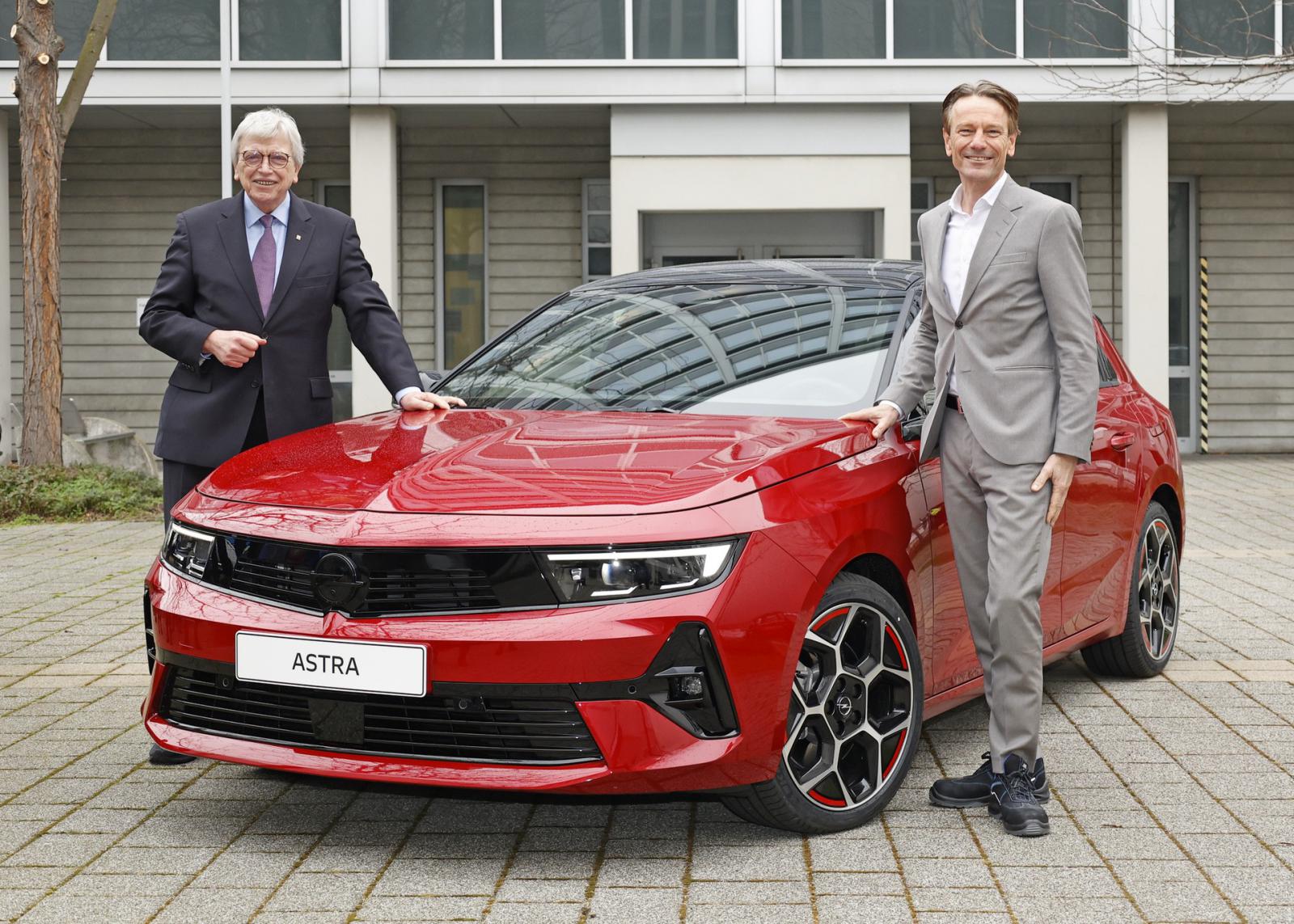 Νέο Opel Astra: Ξεκίνησε η παραγωγή του 