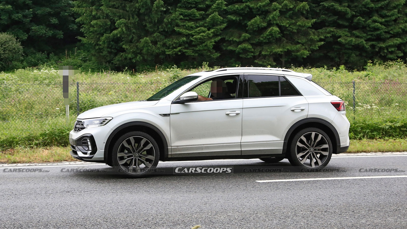 Ψηφιακό, με μαλακά υλικά και Plug-in hybrid το νέο T-Roc!