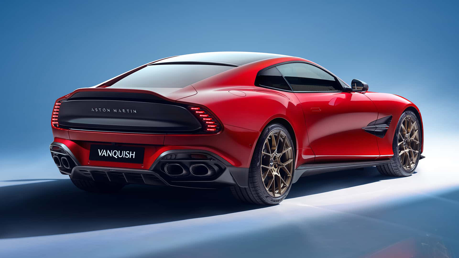 Πρεμιέρα για τη νέα Aston Martin Vanquish με 835 άλογα