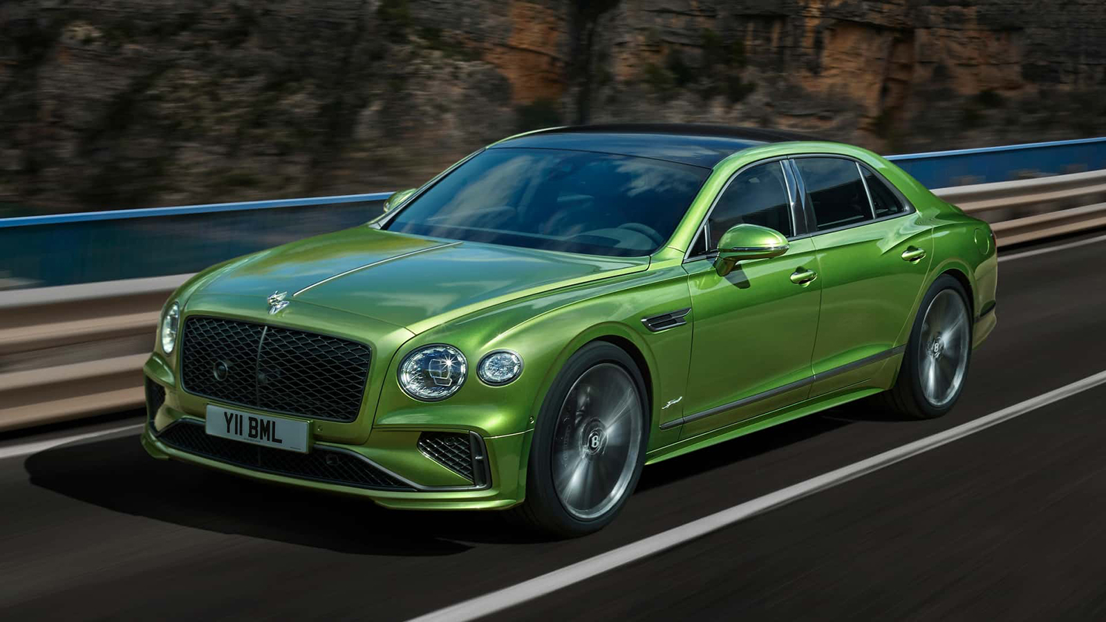 Αυτή είναι η πανίσχυρη Bentley Flying Spur Speed 