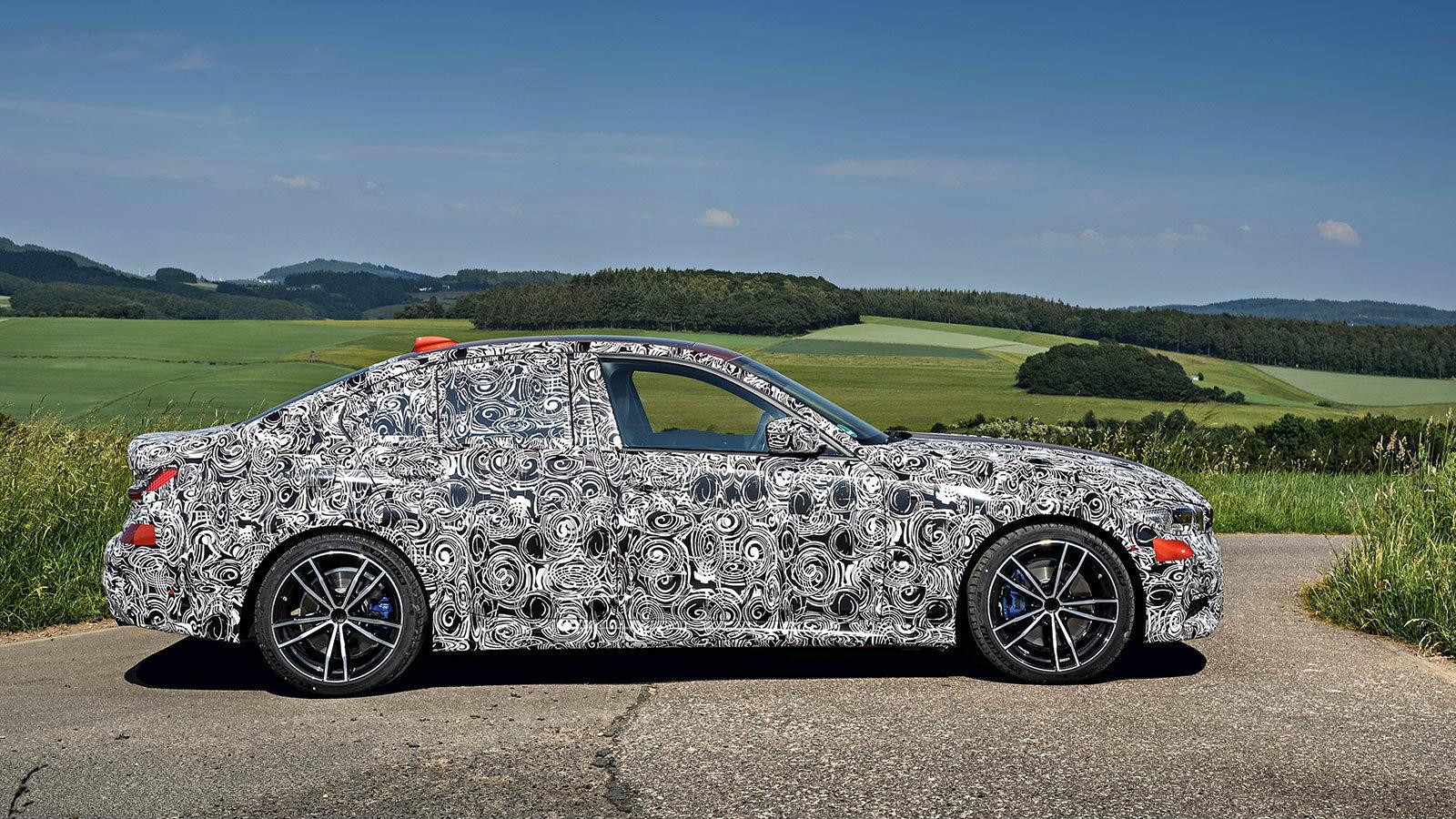 Δυναμική, ακόμη και σταματημένη:
 Η τυπική γραμμή της BMW δεν κρύβεται με κανένα καμουφλάζ στον κόσμο. 
