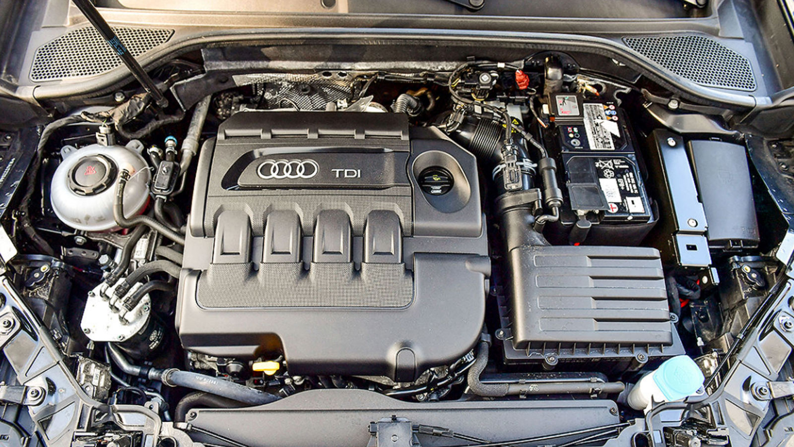 Audi Q2 με 150.000 χλμ από σχολή οδηγών! Εσύ θα το αγόραζες;