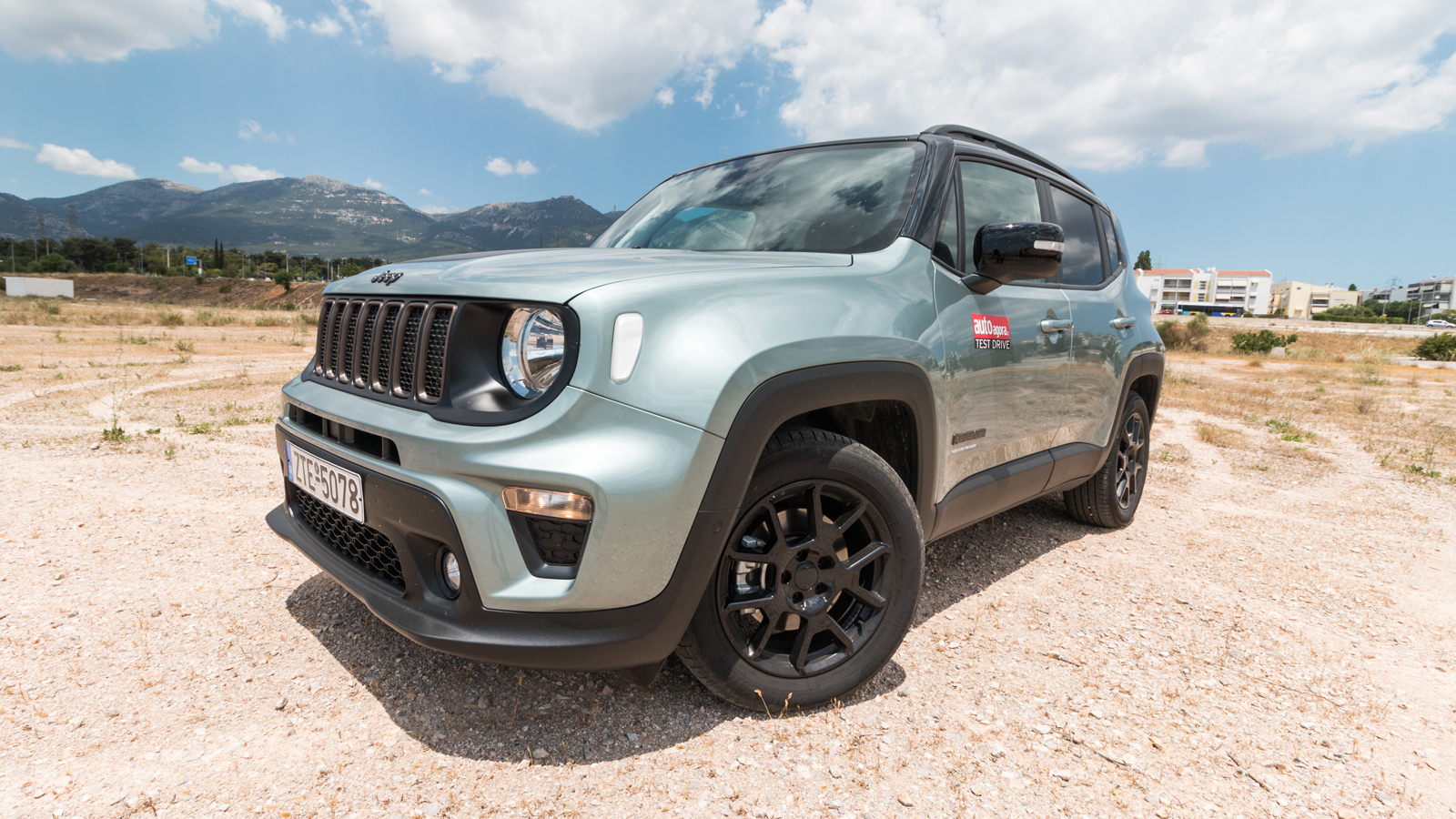 Audi Q2 VS Jeep Renegade: «Κυριλάτο» ή «Αμερικανιά»;