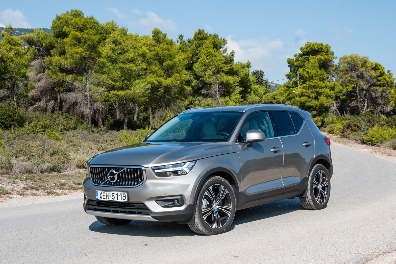 Ds 7 VS Volvo Xc40 Automatic 129ps Συγκριτικό