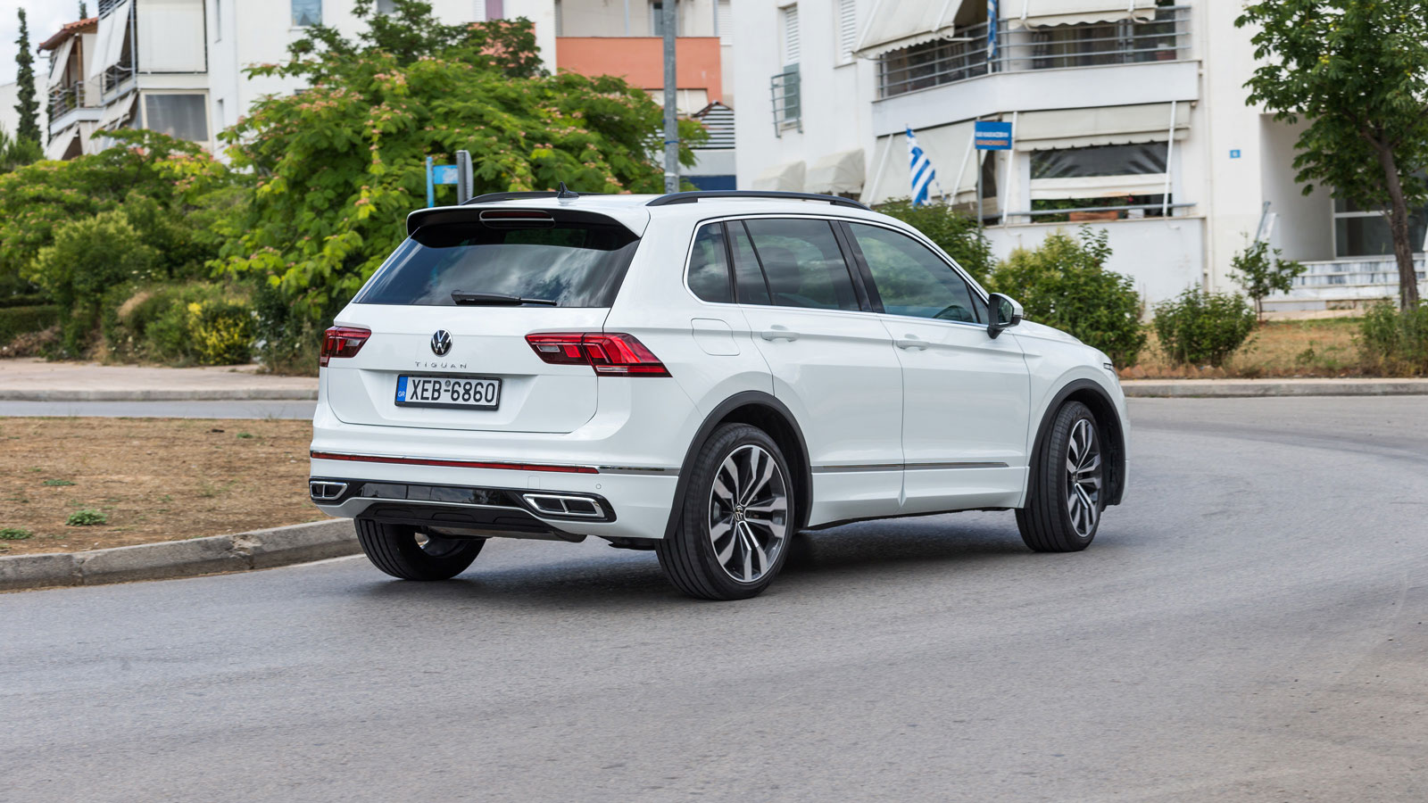 Με τα ίδια λεφτά, Nissan Qashqai ή VW Tiguan;