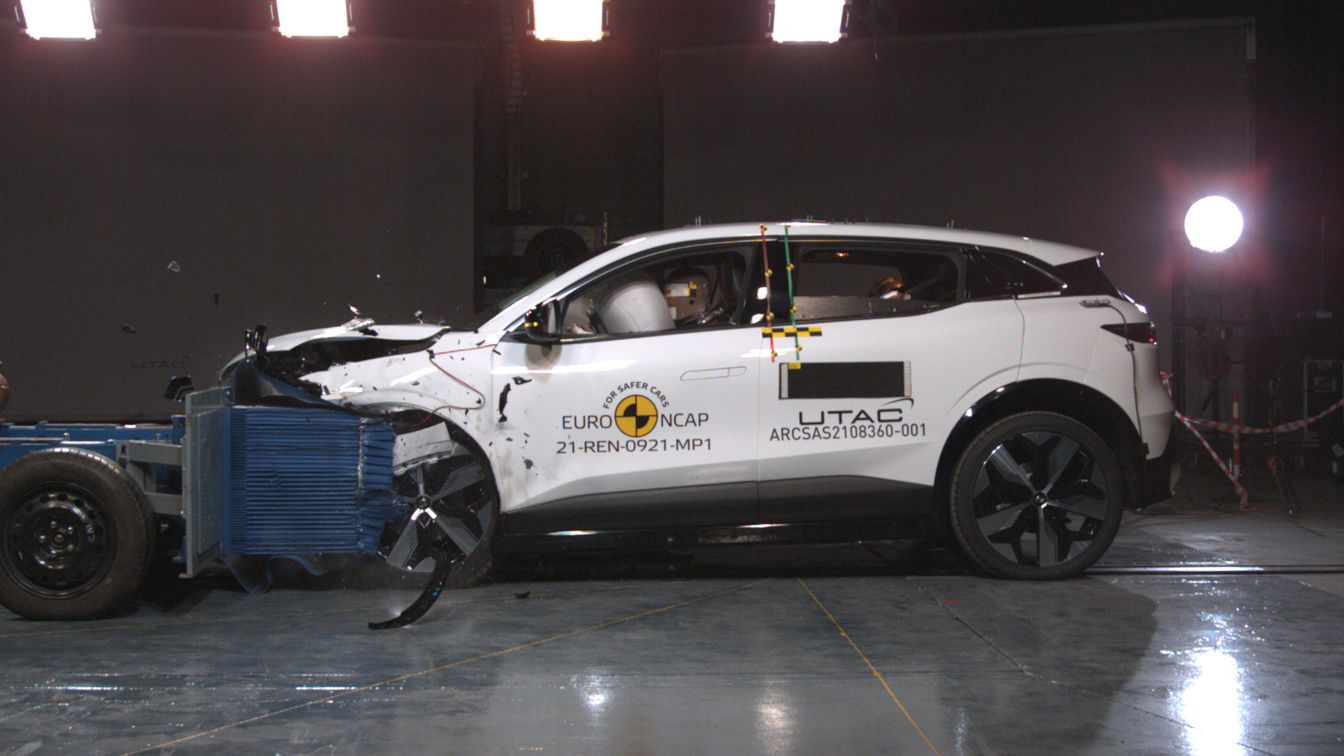 Νέο Renault Megane E-Tech: Με 5 αστέρια στο EuroNCAP