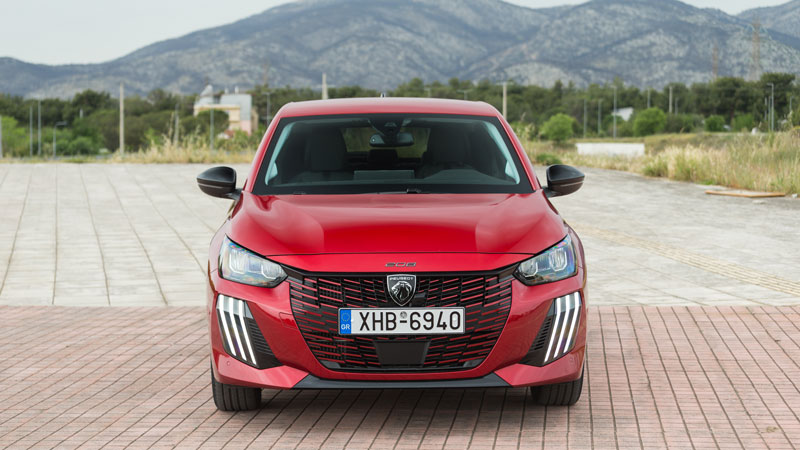 Peugeot 208 Hybrid 100 PS: Ανανεωμένο και ακόμα καλύτερο