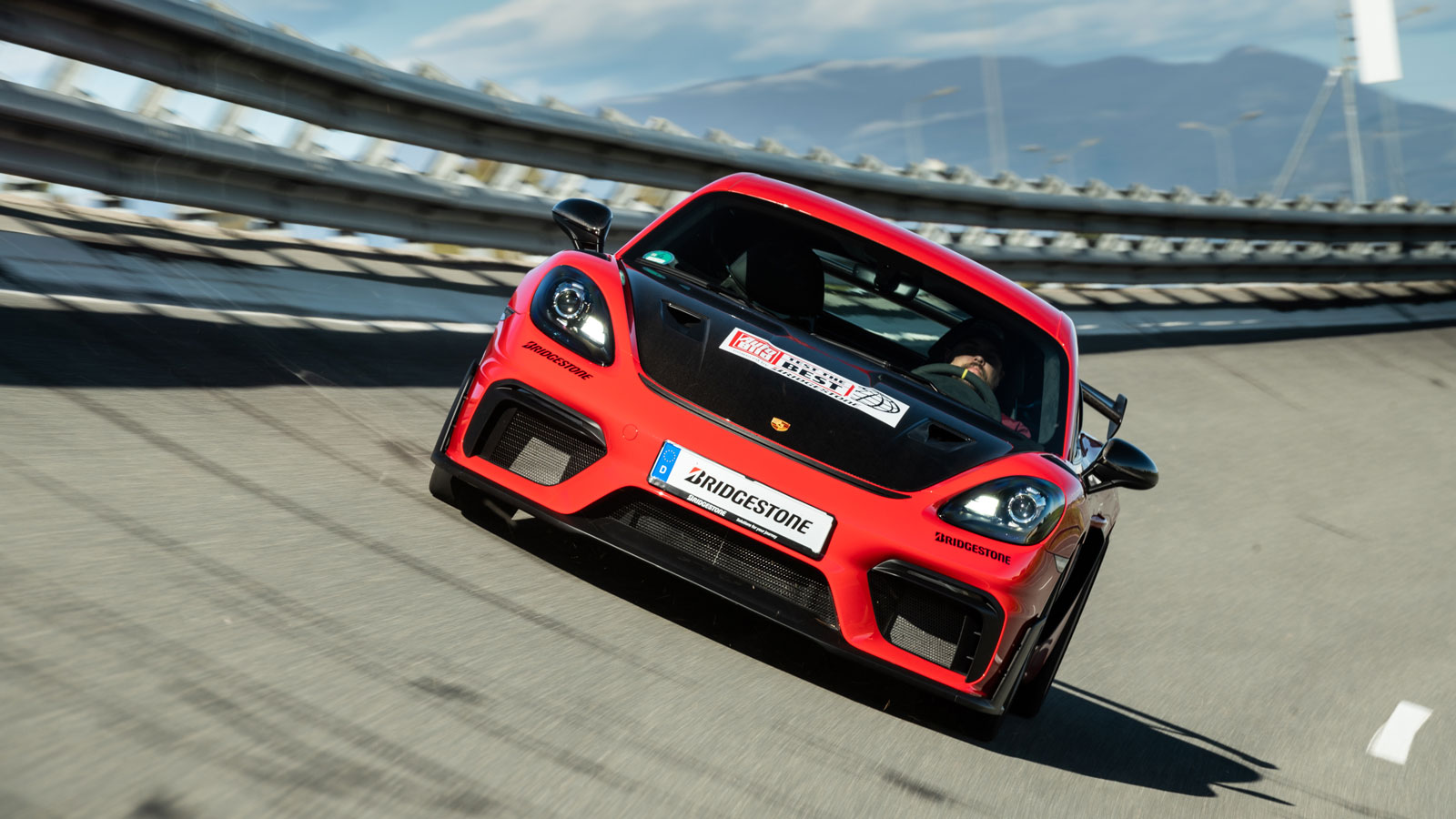 Οδηγούμε Porsche Cayman GT4 RS: Ατμοσφαιρική κραυγή!