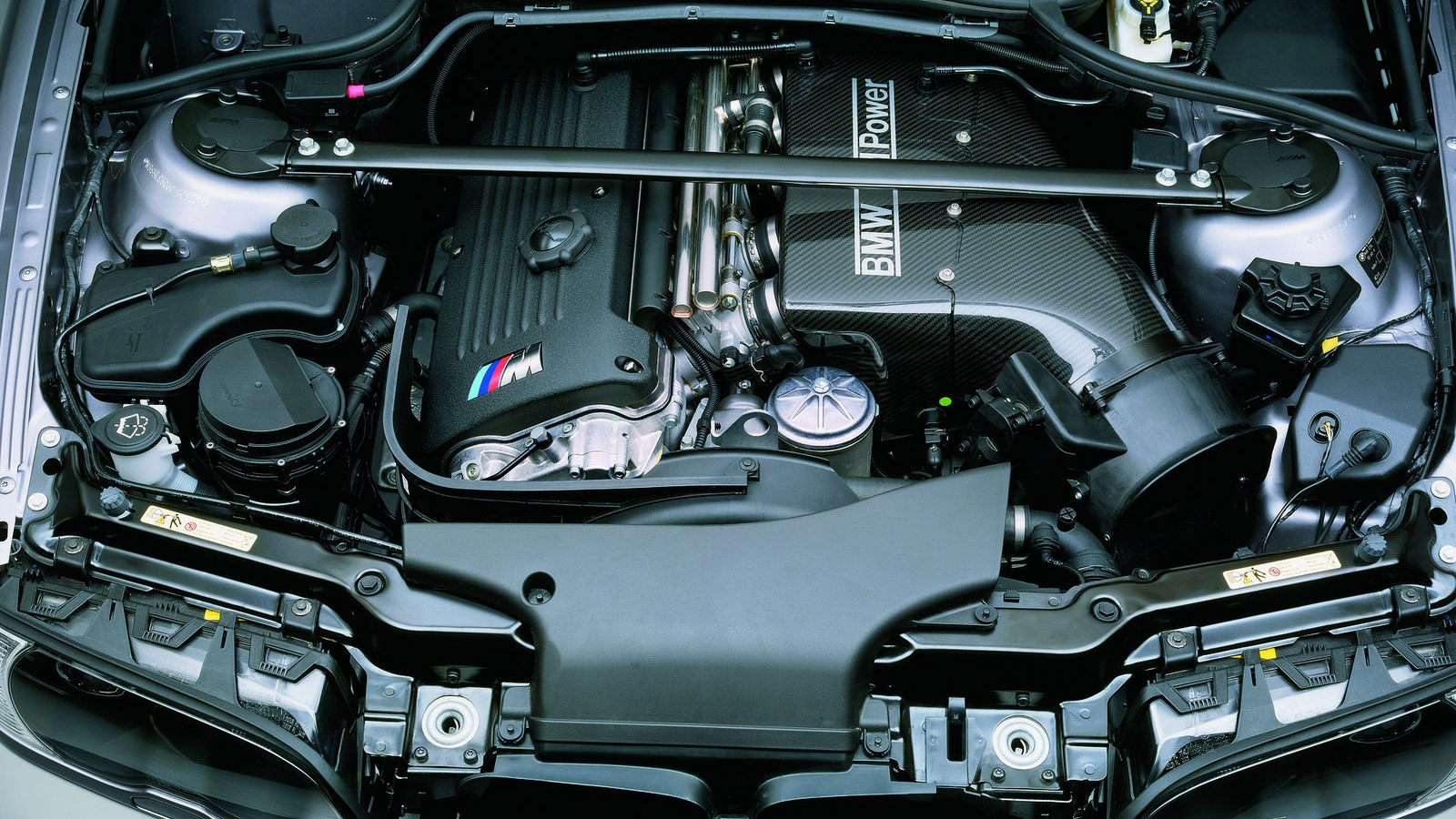 BMW M3 CSL: Η Μ3 που όλοι ζήλεψαν