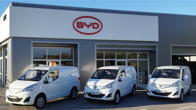 Η BYD γιορτάζει 100 ηλεκτρικά βαν ΕΤP3 στους ελληνικούς δρόμους