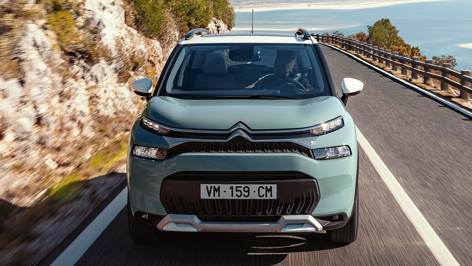 Facelift C3 Aircross: Νέα μάσκα, μεγαλύτερη οθόνη, πρακτικότητα