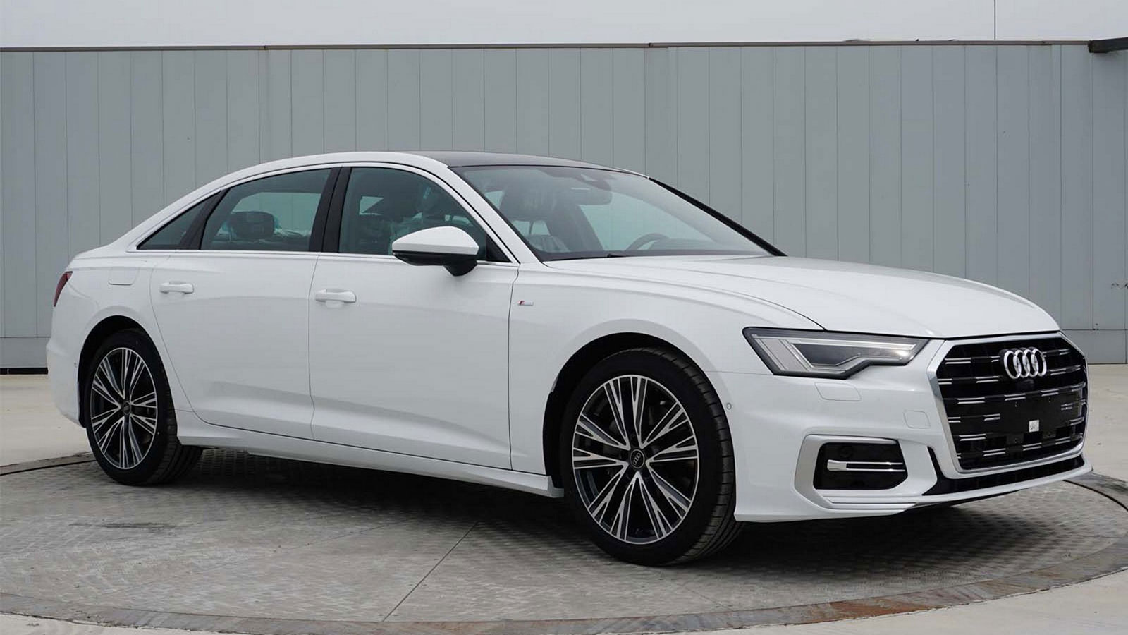 Διαρροή του ανανεωμένου Audi A6  