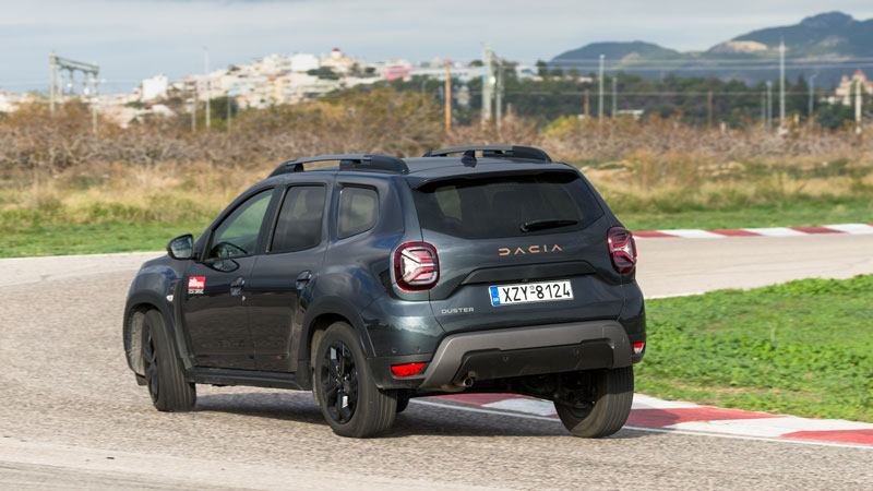 Dacia Duster LPG: Είναι το πιο φθηνό οικογενειακό SUV, αλλά πως πάει συνολικά; 