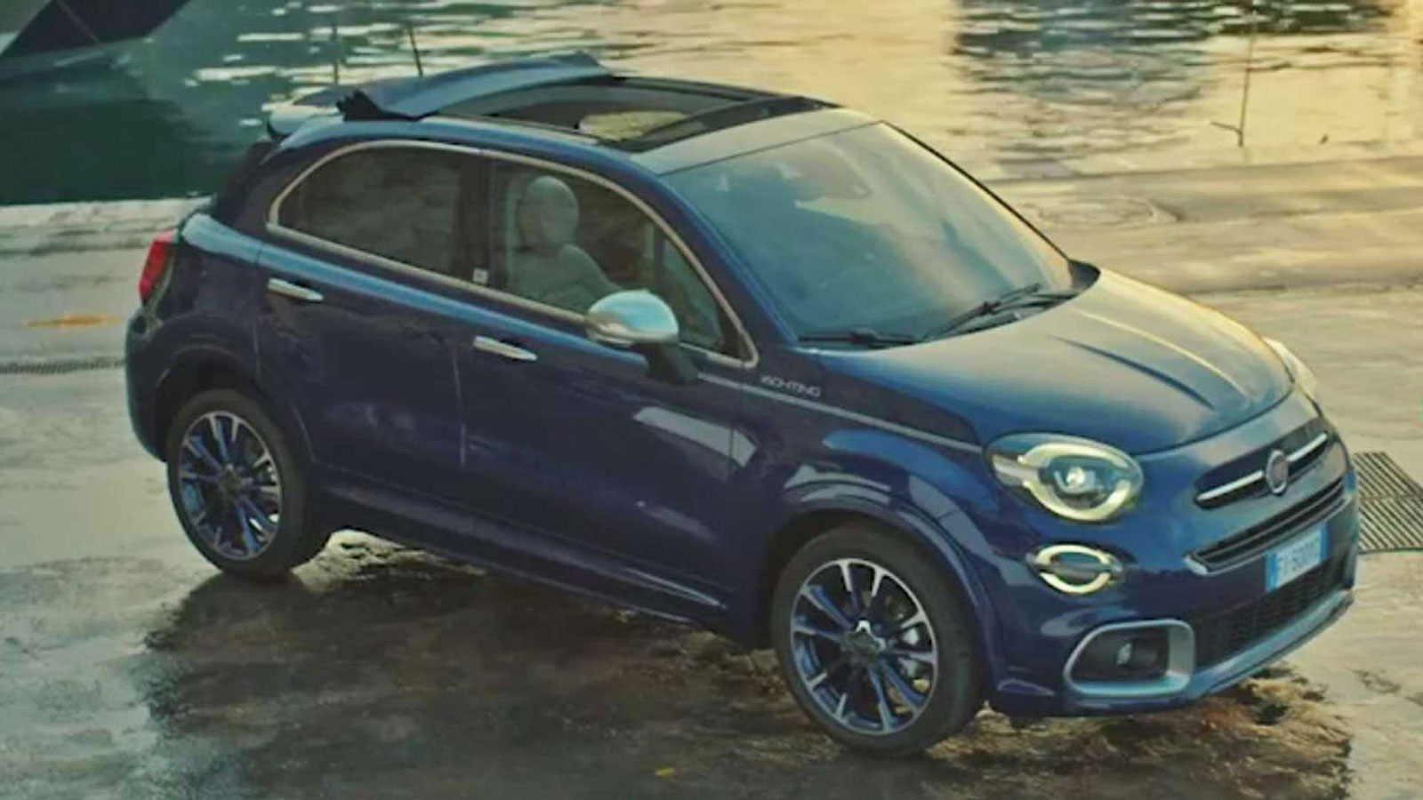 Με αύρα... πλωτού σκάφους το νέο cabrio SUV Fiat 500X Yachting