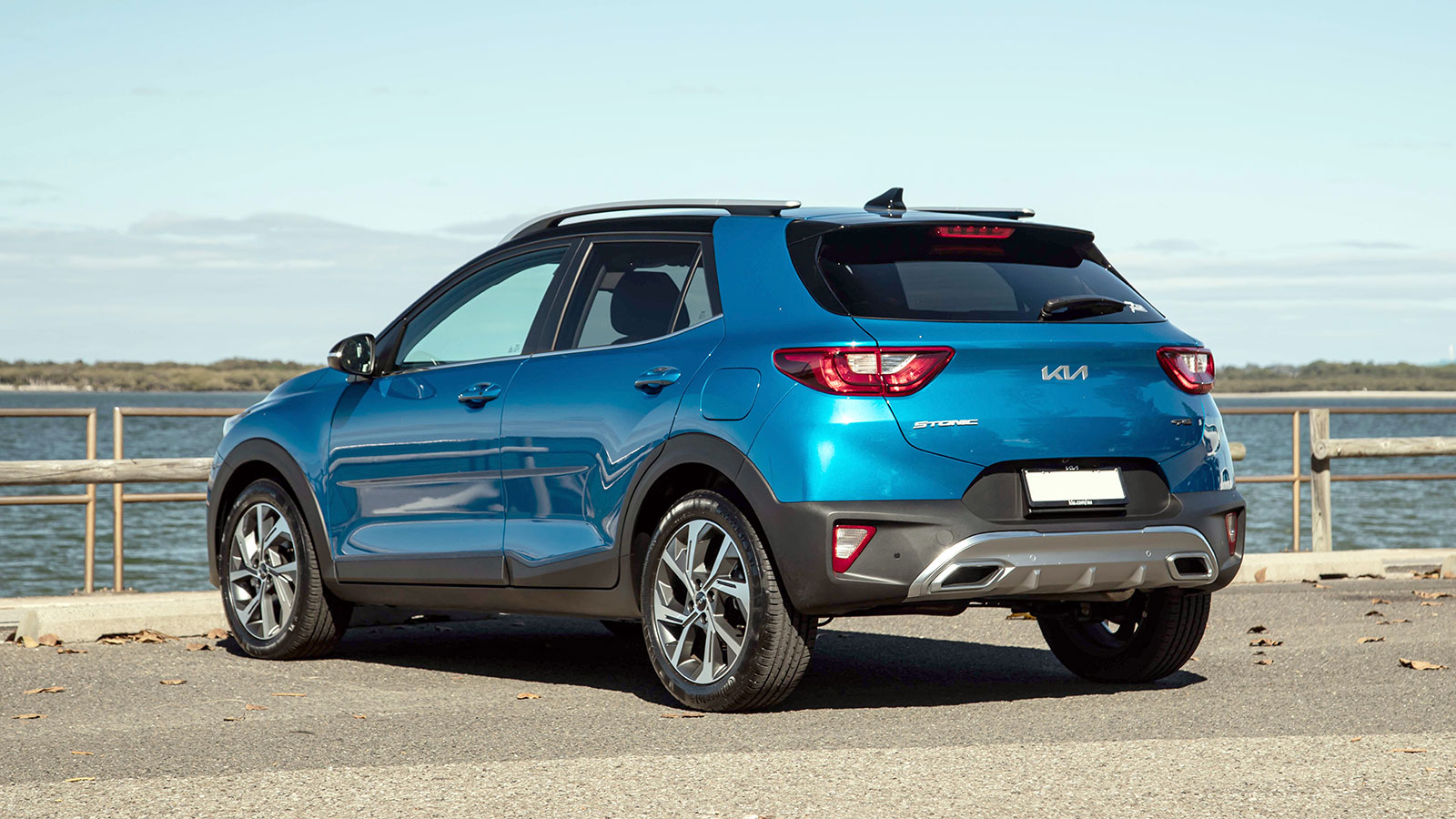 Kia Stonic 100 PS VS Suzuki Vitara 129 PS