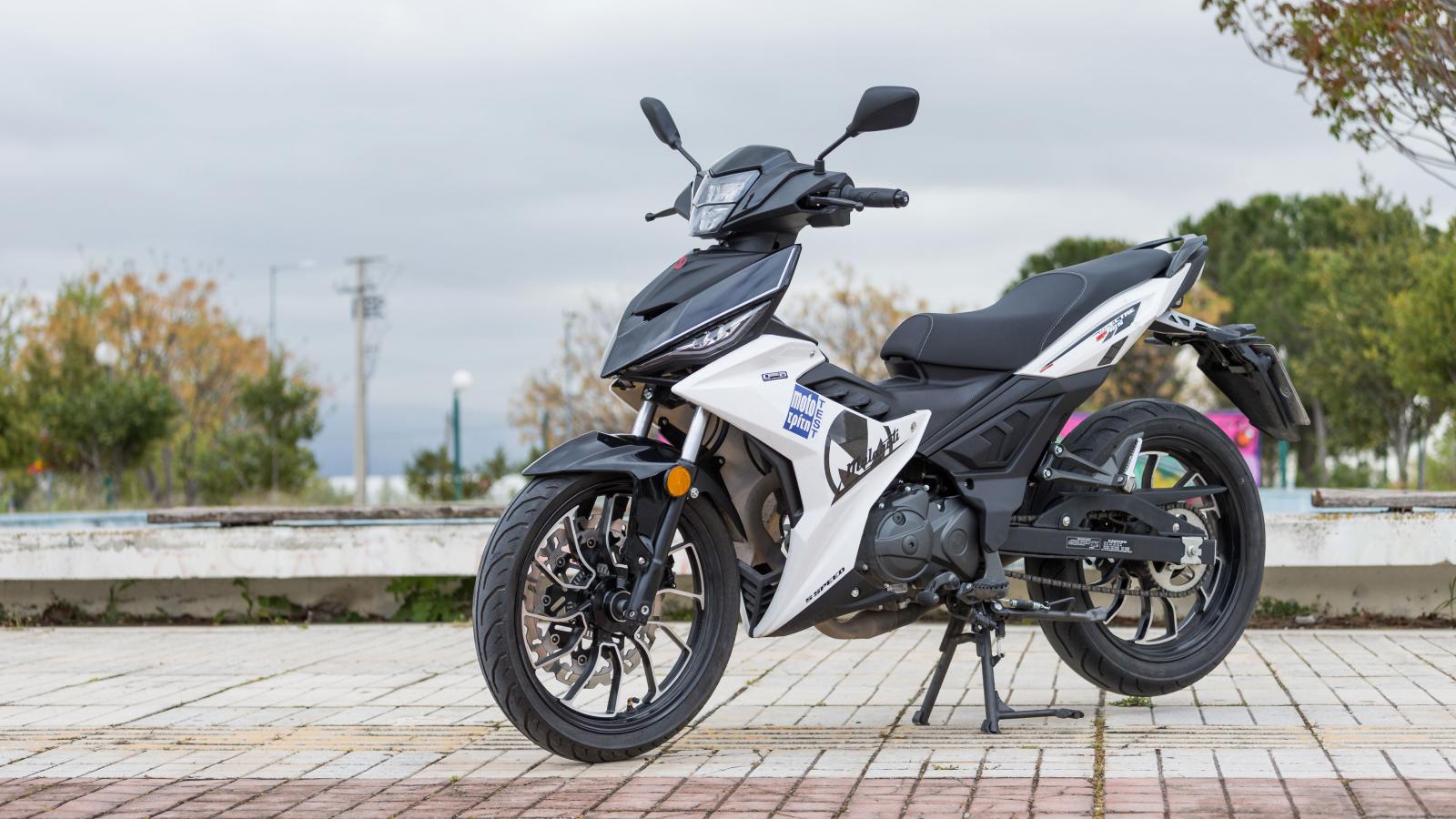 Malaguti Spectre GP 125: Super παπί με ψυχή μοτοσυκλέτας