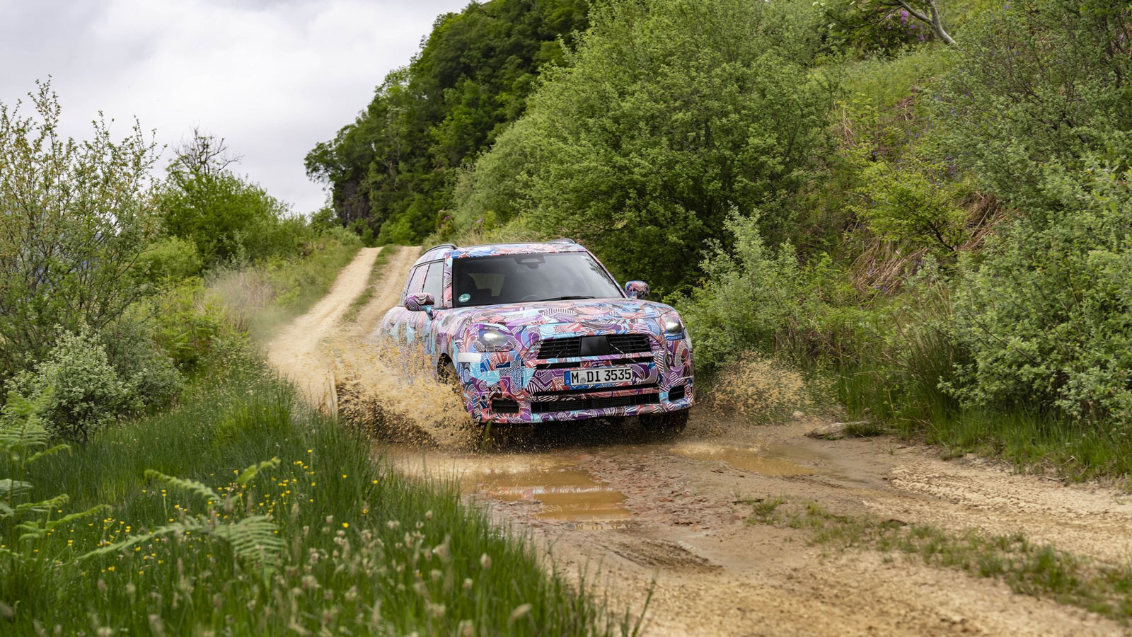 Νέο MINI Countryman: Ξεκίνησε η αντίστροφη μέτρηση μέχρι την επίσημη παρουσίαση.