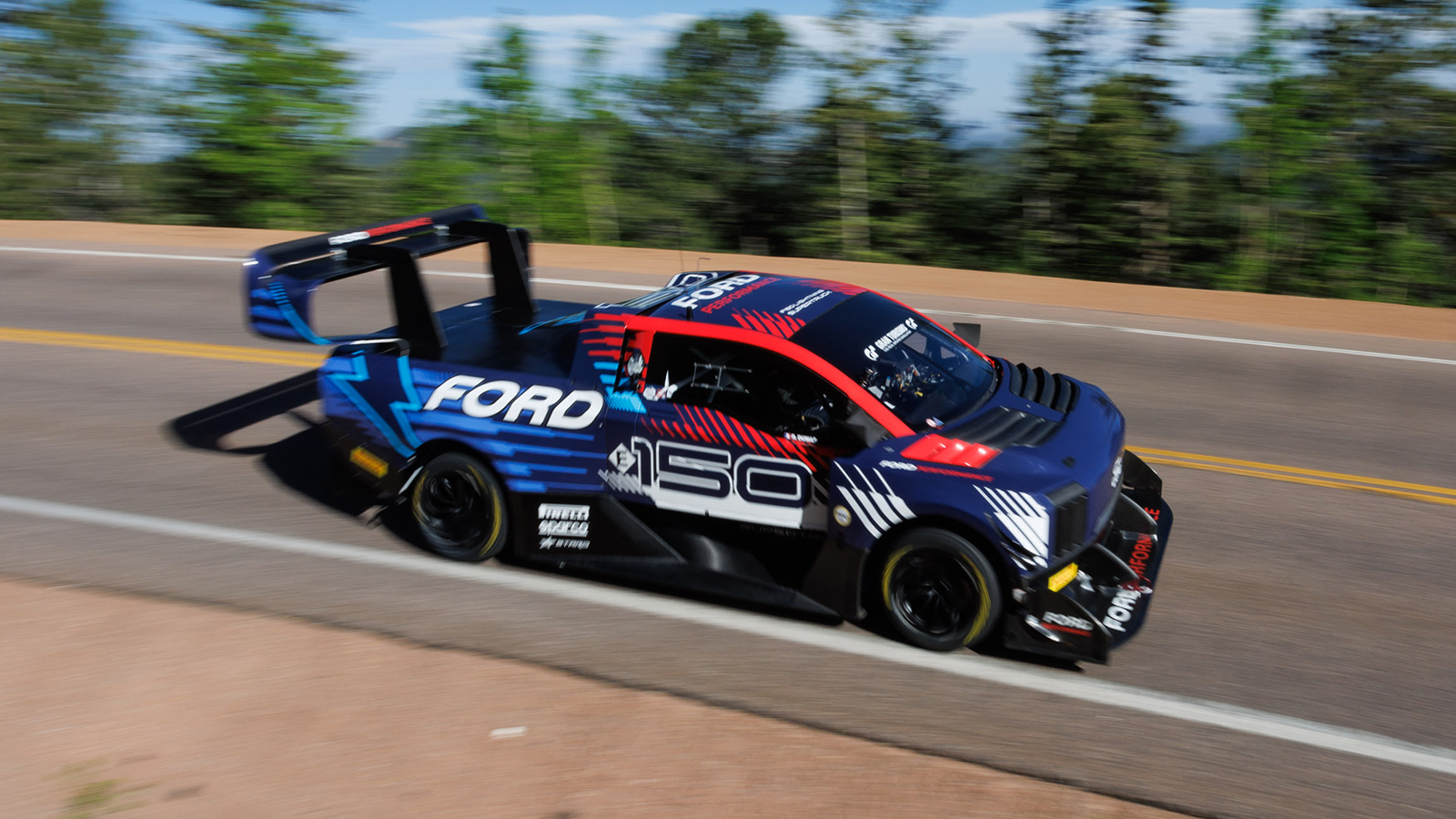 Πήρε τη νίκη στο Pikes Peak το Ford F-150 Lightning SuperTruck