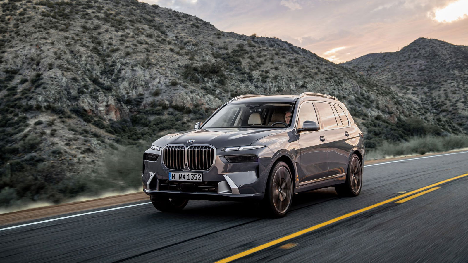 Πρεμιέρα για την ανανεωμένη BMW X7