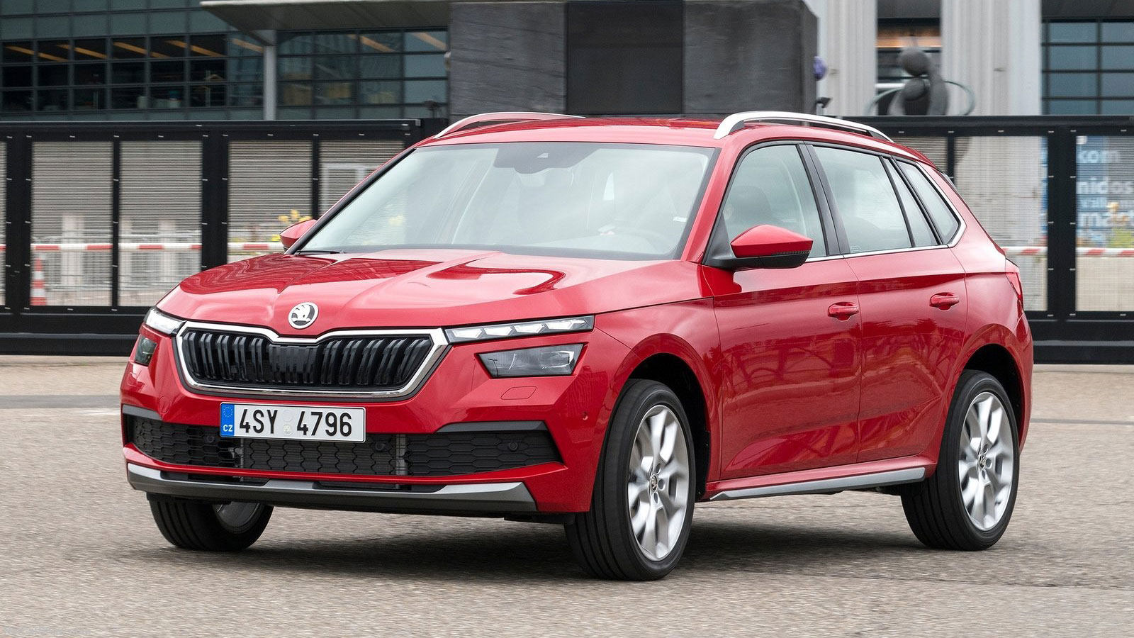 Skoda Kamiq: Στην Ελλάδα ετοιμοπαράδοτο με κάτω από 20 χιλιάρικα 