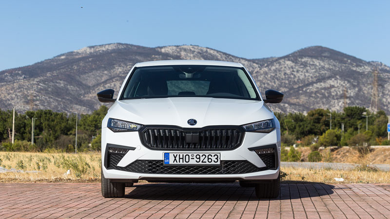 Skoda Scala. Πόσο καλό είναι σε εξοπλισμό άνεσης και ασφάλειας.