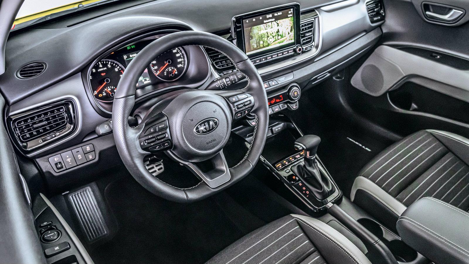 Οδηγούμε τα νέα KIA Rio και Stonic1.0 T-GDI mild hybrid 