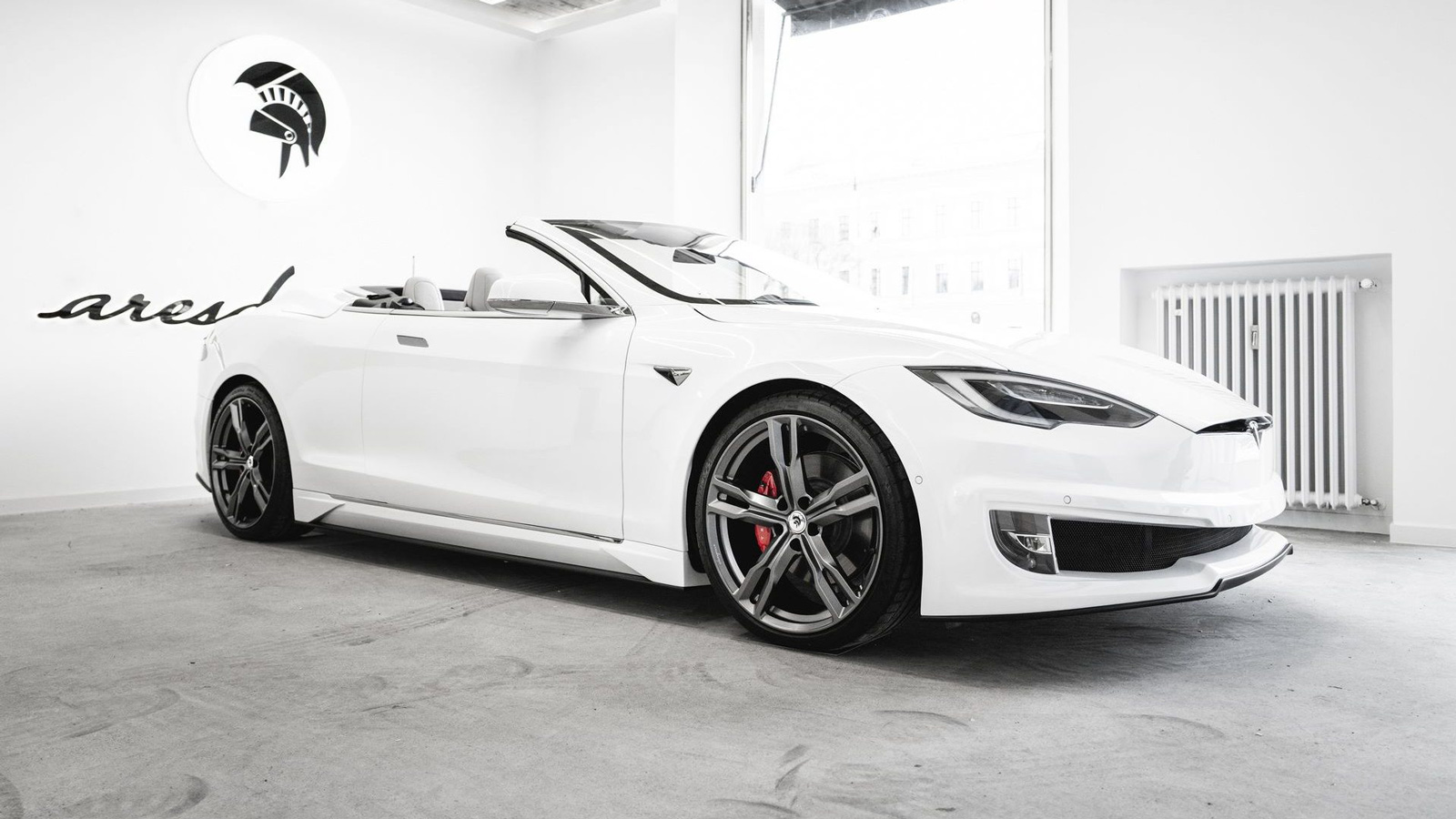 Tesla Model S cabrio από την Ares Design