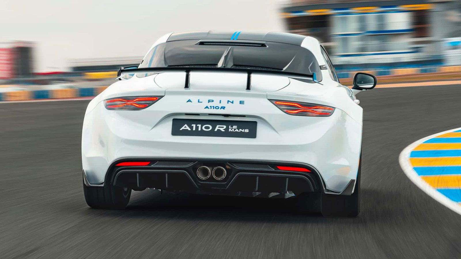 Αυτή η Alpine A110 R τιμάει το Le Mans και κοστίζει ακριβά