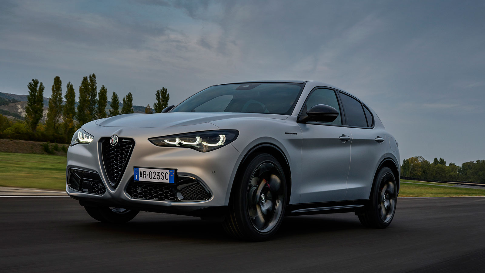 Οι τιμές των ανανεωμένων Alfa Romeo Giulia & Stelvio 