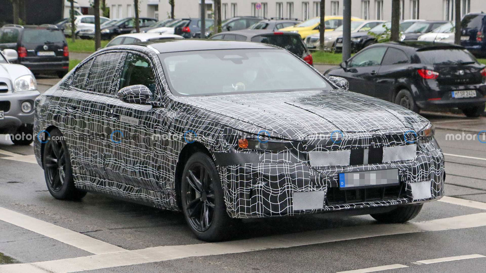 Η Bmw μεγαλώνει τις «καρδιές» της νέας πεντάρας