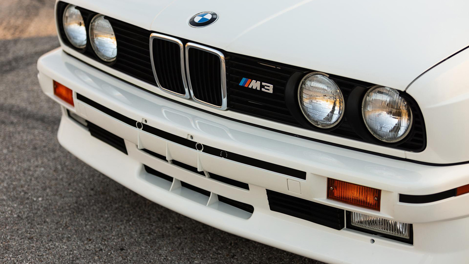 Ξεφεύγει για τα καλά η τιμή αυτής της BMW M3 