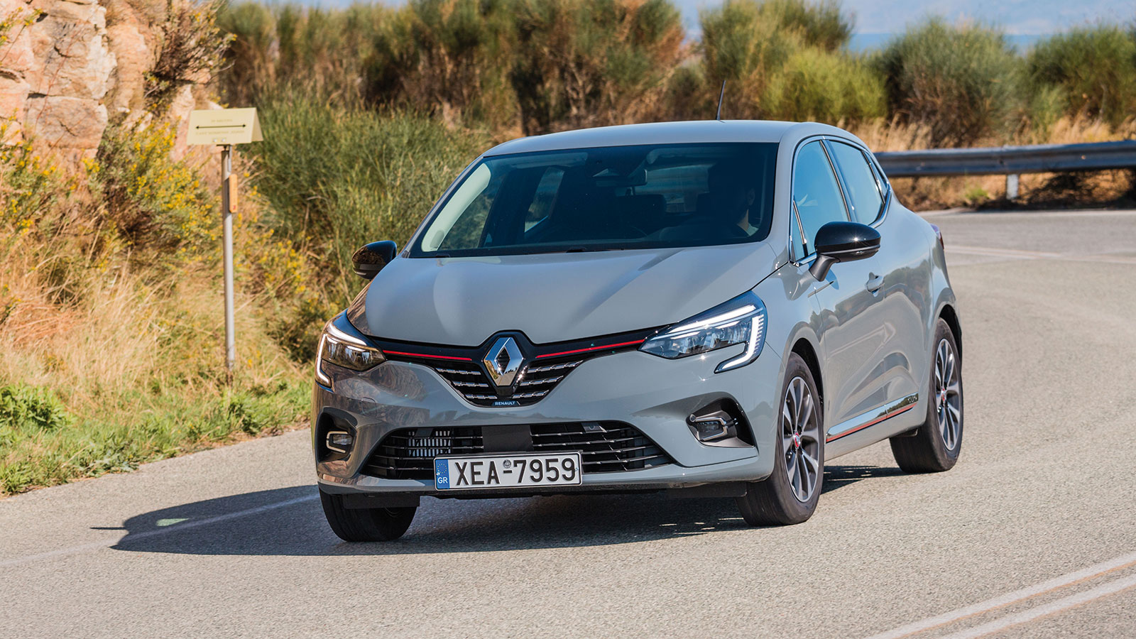 Renault Clio LPG: Καίει 5 ευρώ στα 100 χλμ!
