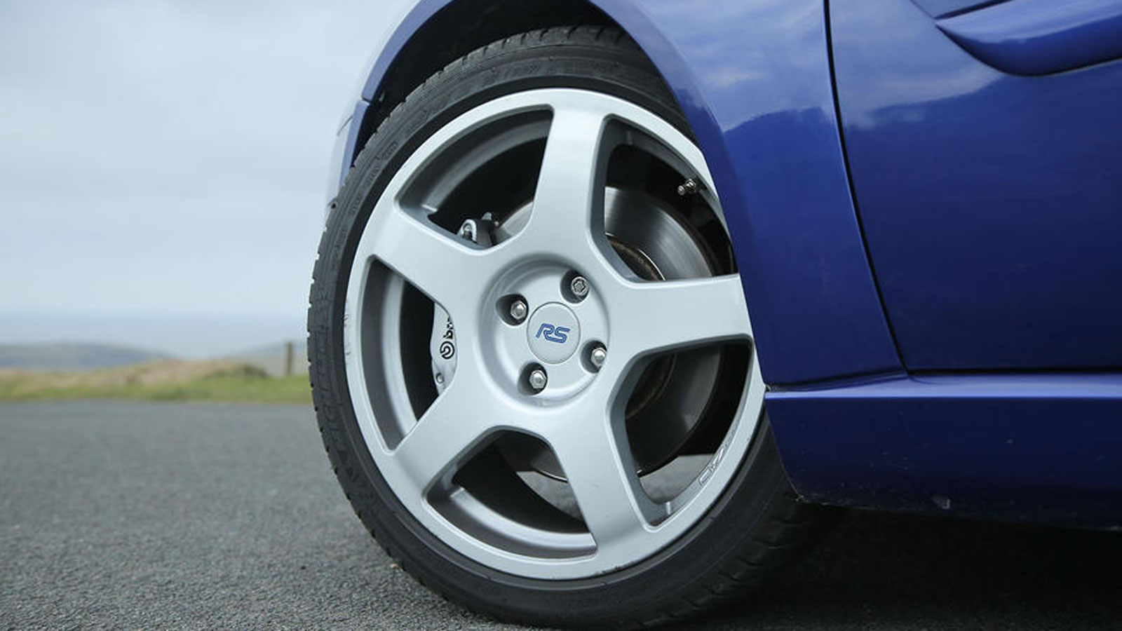 Ford Focus RS Mk1: Ο ορισμός του hot-hatch 