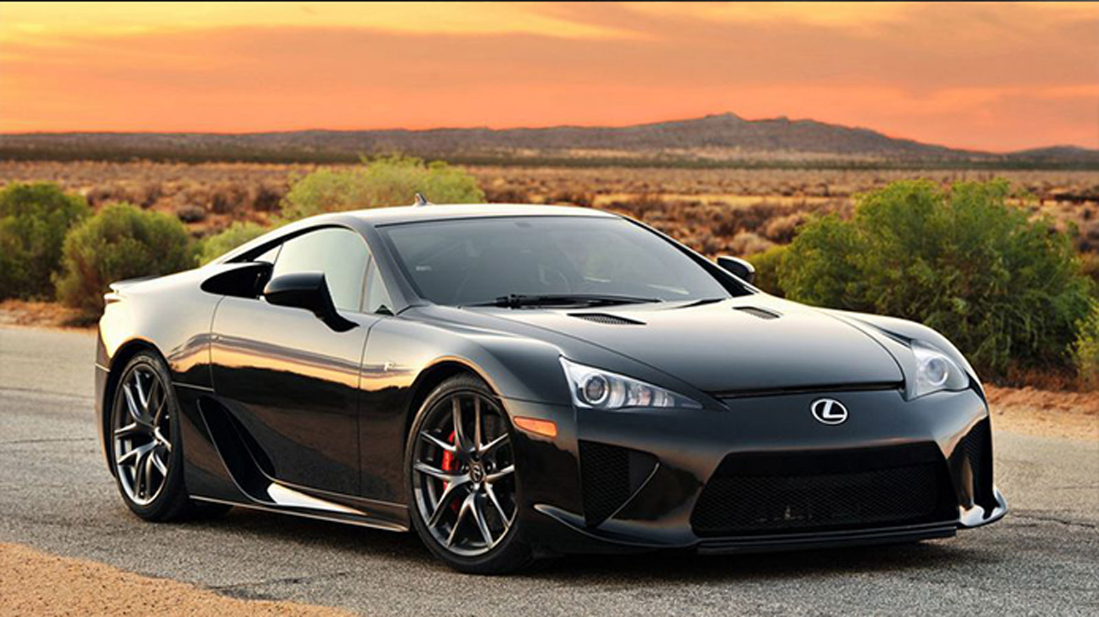 Έρχεται νέα Lexus LFA με 950 ίππους!