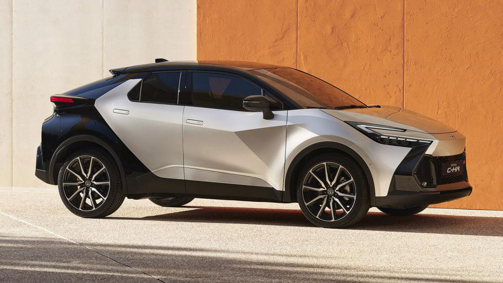 Νέο Toyota C-HR: Έρχεται στην Ελλάδα από 29.300 ευρώ 