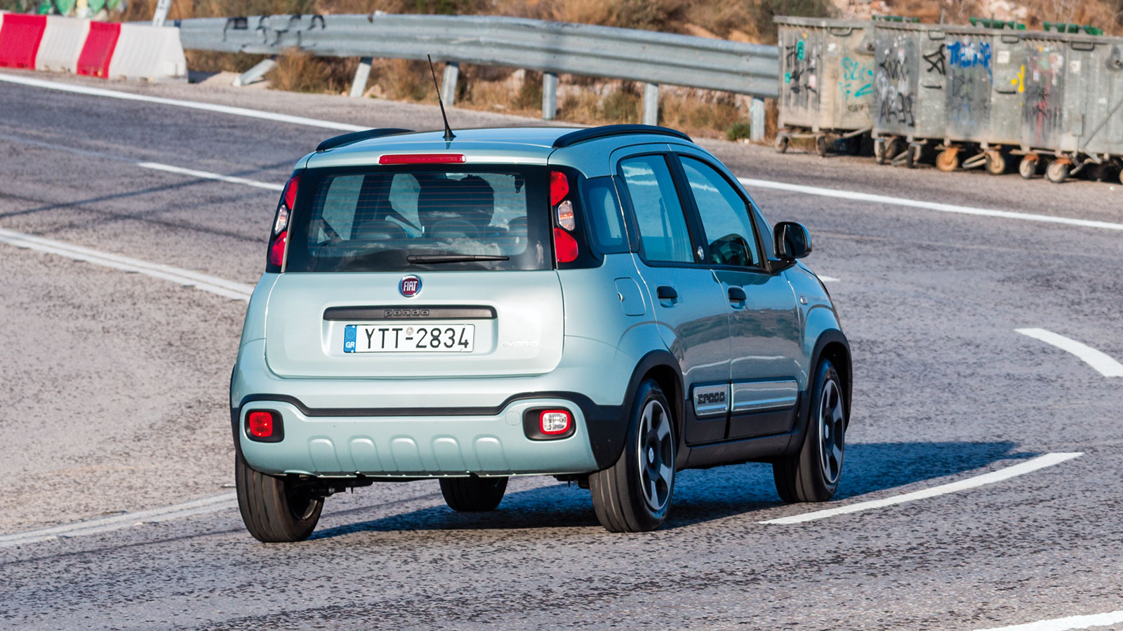 Fiat Panda Cross Hybrid: Με crossover «αέρα» και οικονομικό κινητήρα