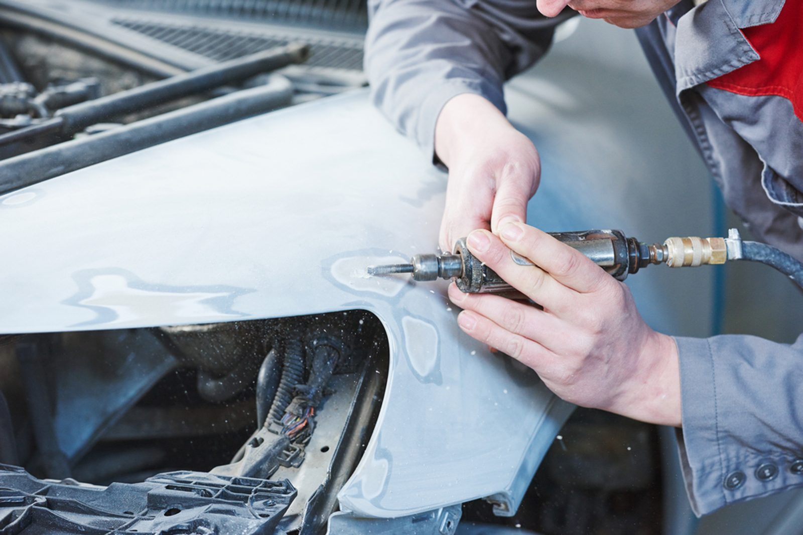 Φανοποιείο αυτοκινήτων στου Ρέντη - Salonikidis Car specialists