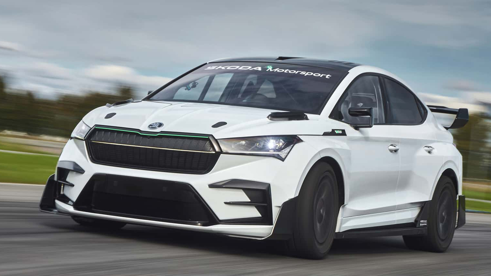 Skoda Enyaq RS Race: Πρεμιέρα για το τσέχικο πιστάδικο ηλεκτρικό!